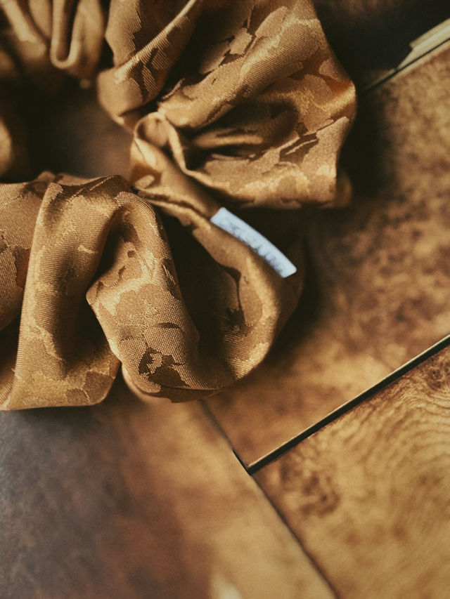 Cotswolds Floral Jacquard Hazel Scrunchie - Oversized