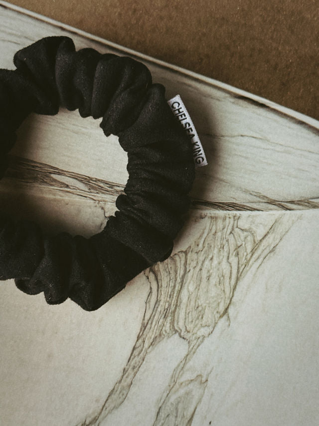 Cotswolds Suede Black Scrunchie - Thin