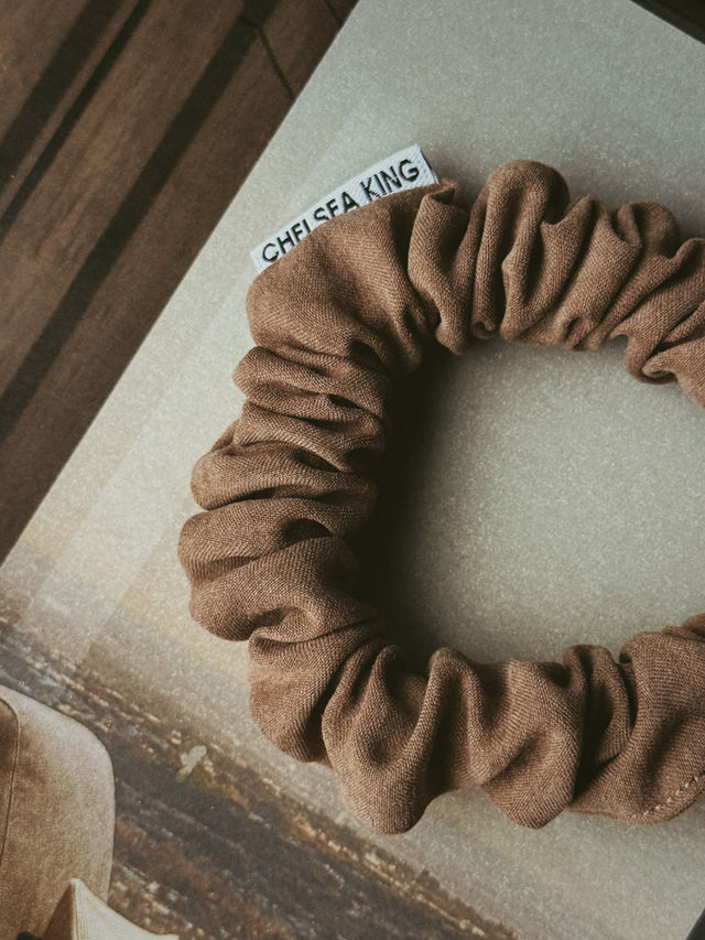 Cotswolds Suede Fawn Scrunchie - Thin