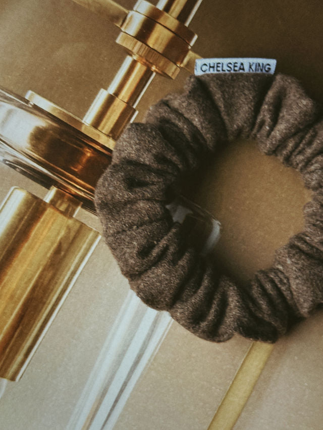 Cotswolds Wool Chestnut Scrunchie - Thin