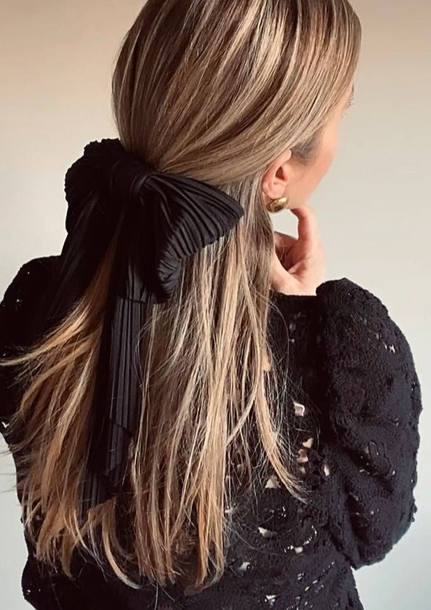 Plissé Black Bow w/French Clip
