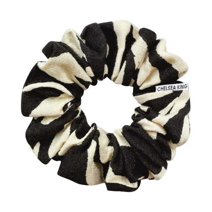 Cotswolds Damask Black & Cream Scrunchie - Classic