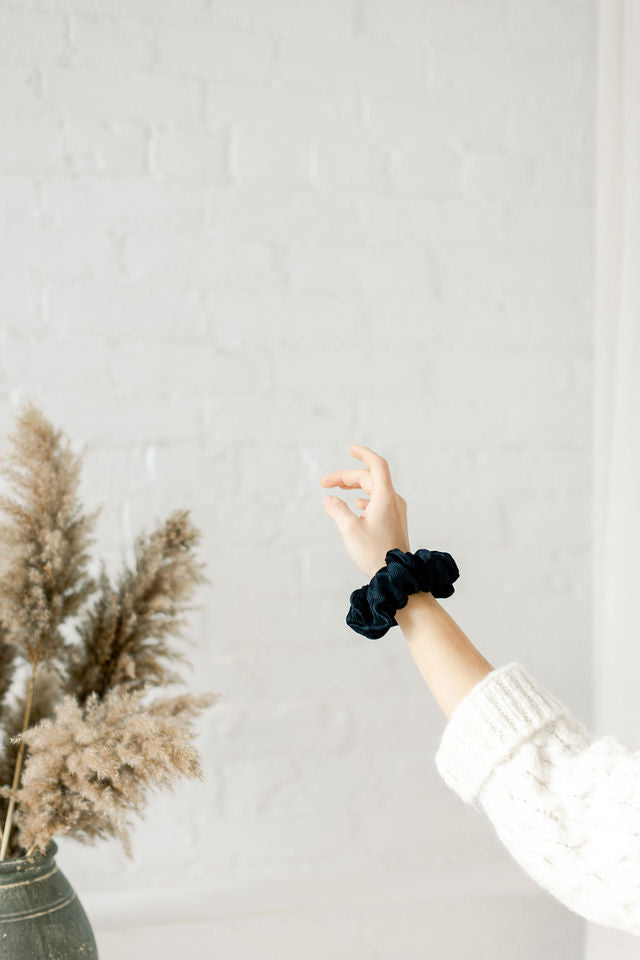 French Ribbed Black Scrunchie - Classic