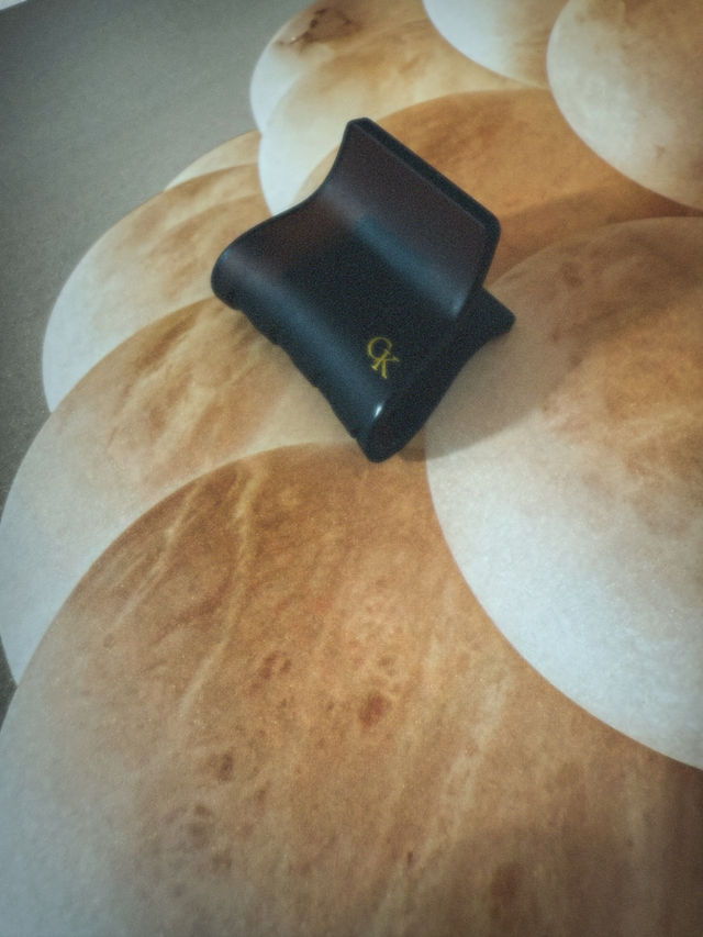 French Oval Claw Velvet Amber - Mini