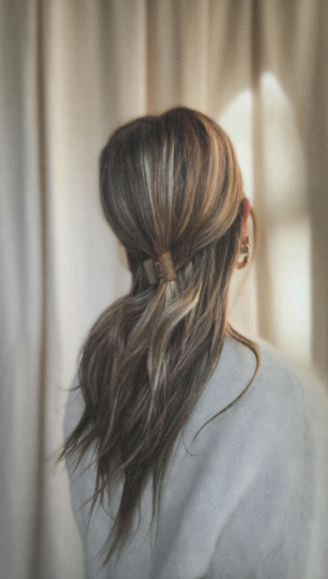 French Oval Claw Champagne Amber - Mini