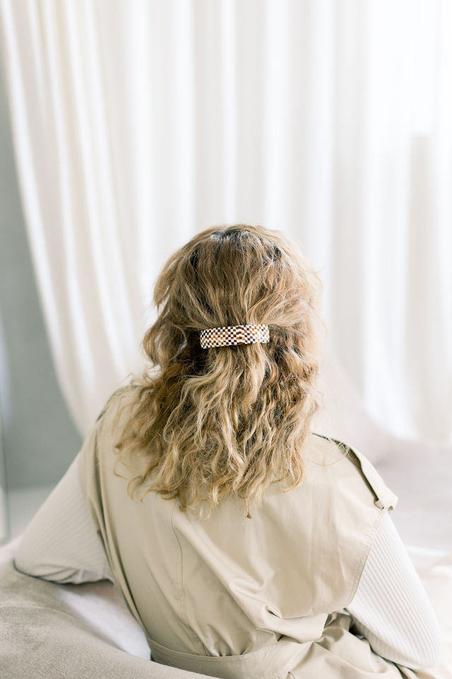 Handmade French Volume Clip Damas