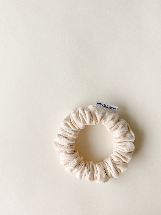 Leisure Club Heather Almond Scrunchie - Thin