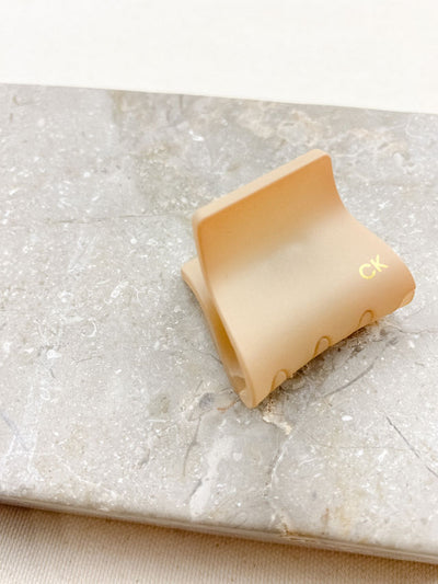 French Oval Claw Crème Matte - Mini