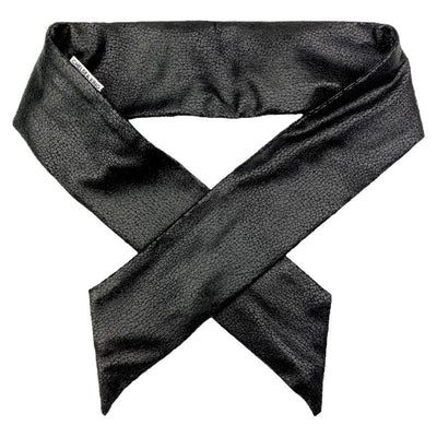 Écharpe en fil noir en similicuir bordeaux