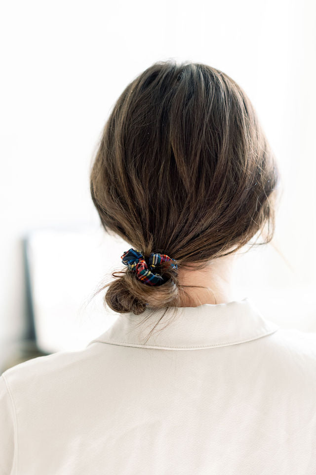 Bamboo Tartan Black Scrunchie - Thin