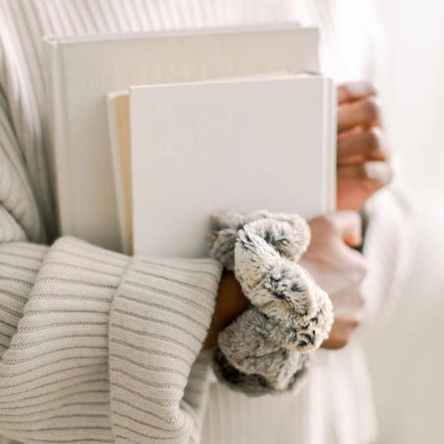 Fur Whistler Scrunchie - Classic