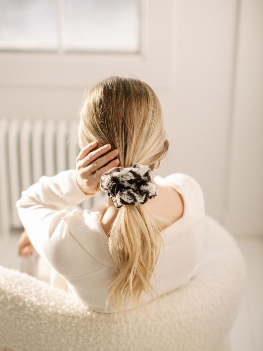 Fur Houndstooth Scrunchie - Oversized