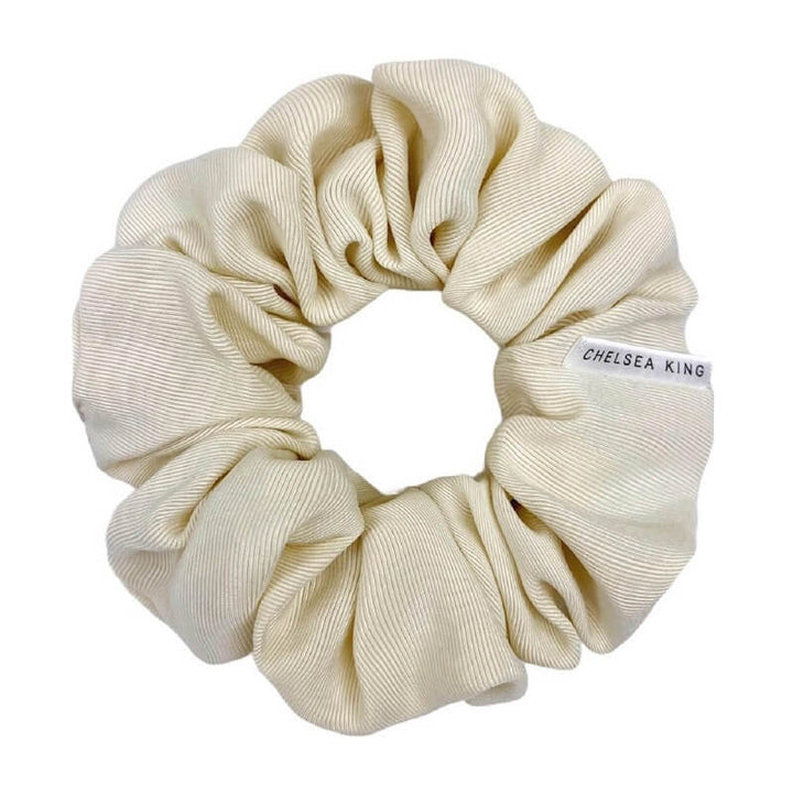 Luxe Pearl Scrunchie - Classic