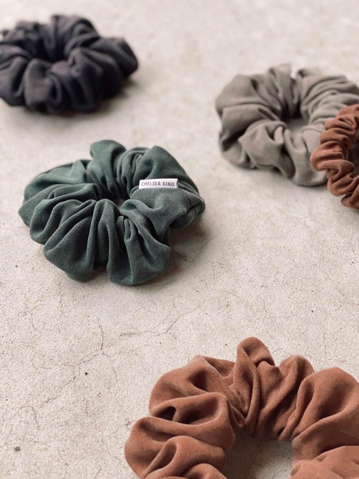 Luxe Emerald Scrunchie - Classic - Chelsea King Inc.